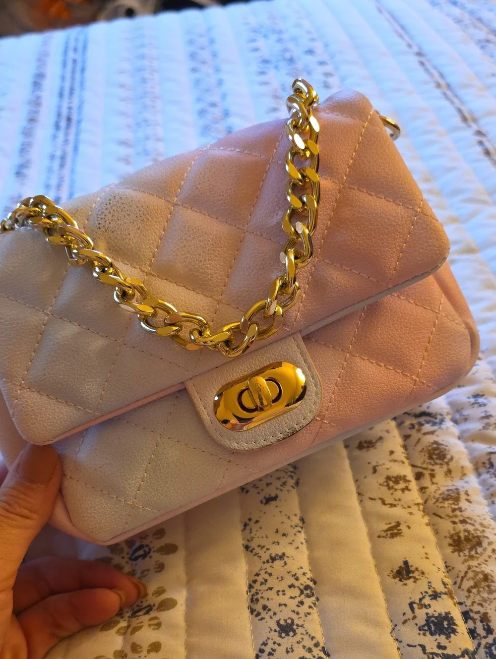 Claire's Quilted Chain Crossbody Bag - Light Pink & Gold